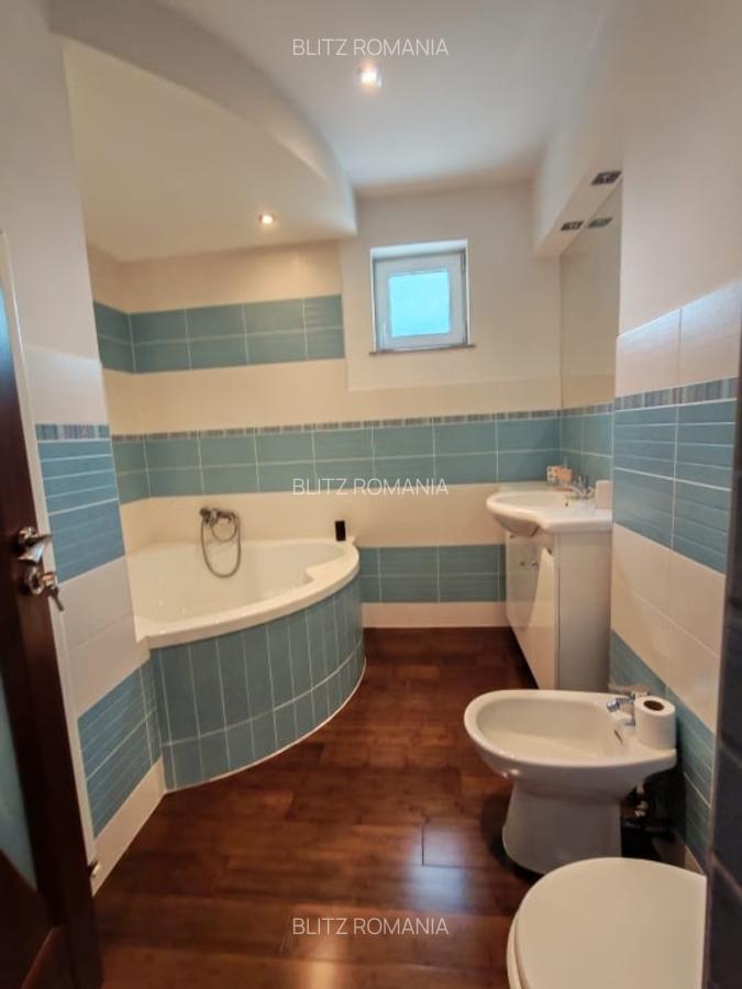 Apartament 4 camere, 111 mp, zona Depozitul de flori - 16
