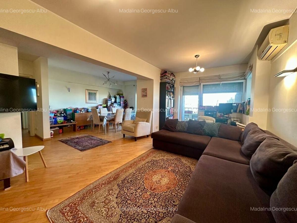 UNIRII - FANTANI 5 camere decomandat etaj 5 panorama deosebita - 2