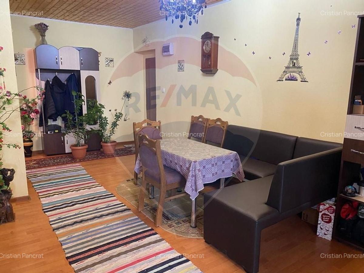 Apartament cu 3 camere de vanzare in Codlea - 18