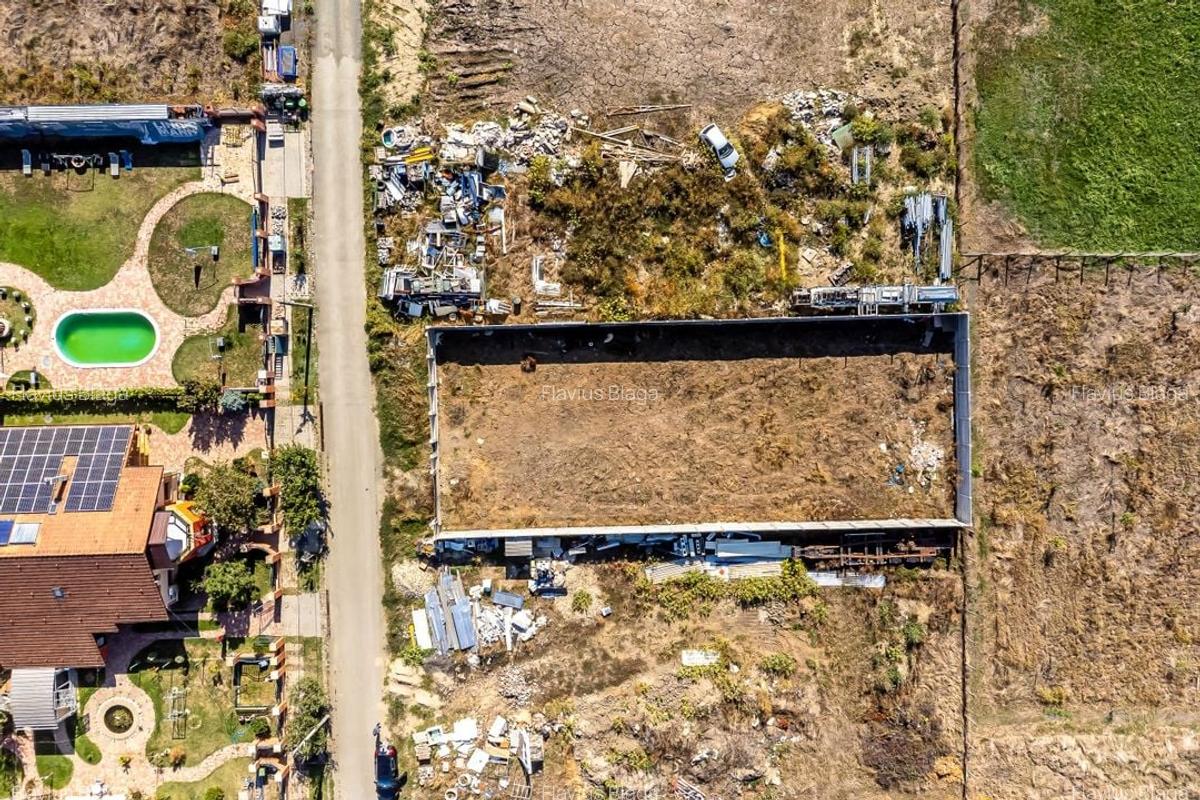 Teren de 733 mp în Livada, cu gard finalizat, Comision 0 - 4