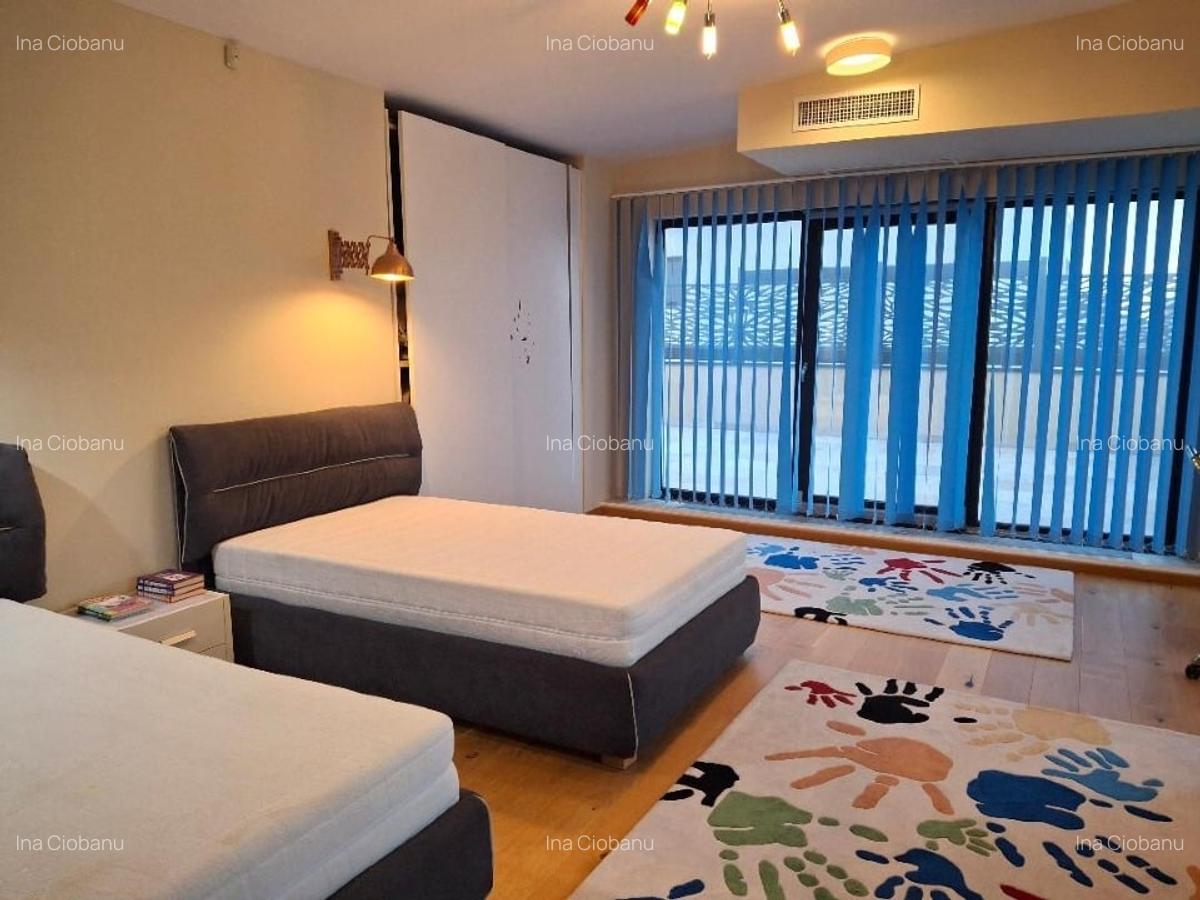 PENTHOUSE  LUX - stațiunea  Mamaia - vedere panoramica lac si Marea Neagra - 9