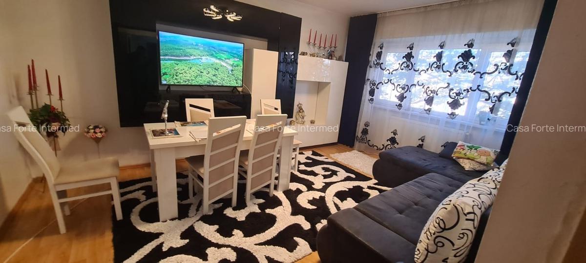 Apartament 3 camere decomandate – Tomis Nord 130.000€ - 1