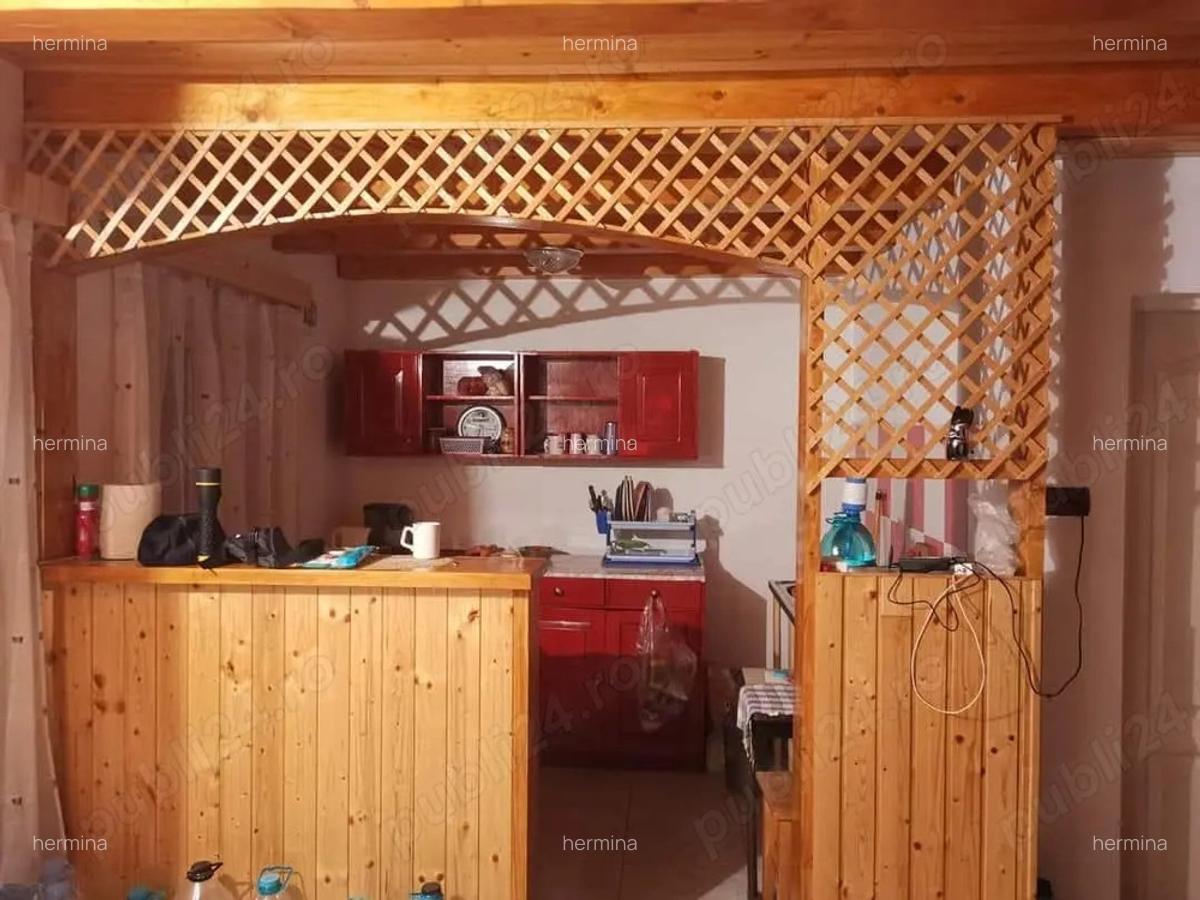 Casa de vacan?a, deosebita, sat Salard com Lunca Bradului Tel - 2