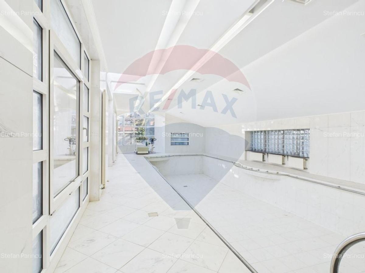 Vila spectaculoasa in Balotesti, curte 5000 mp si piscina interioara - 6