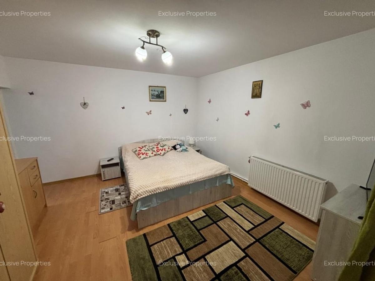 Casa de vacanta sau locuinta permanenta in Busteni, cartier Zamora - zona A - 12