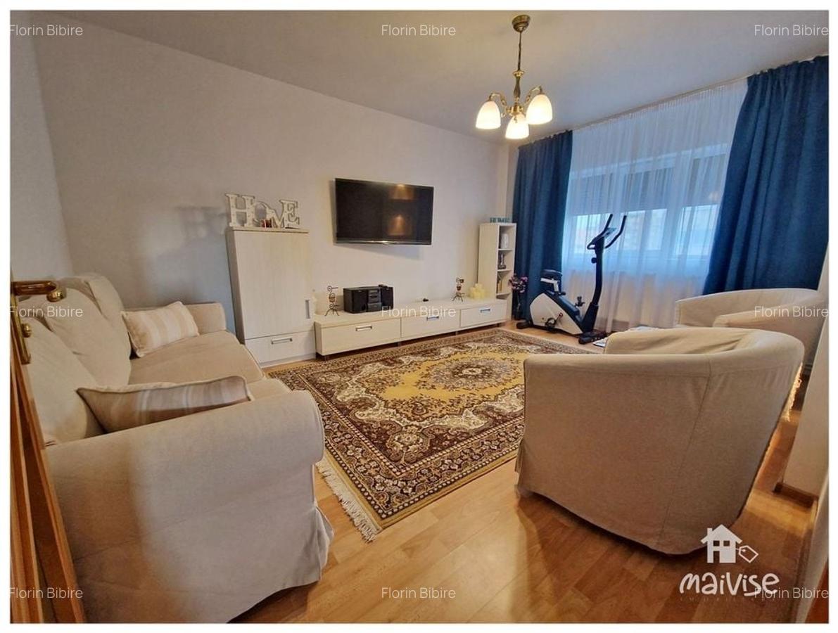 Apartament 3 camere de inchiriat, str Toamnei- Centrul Civic - 2
