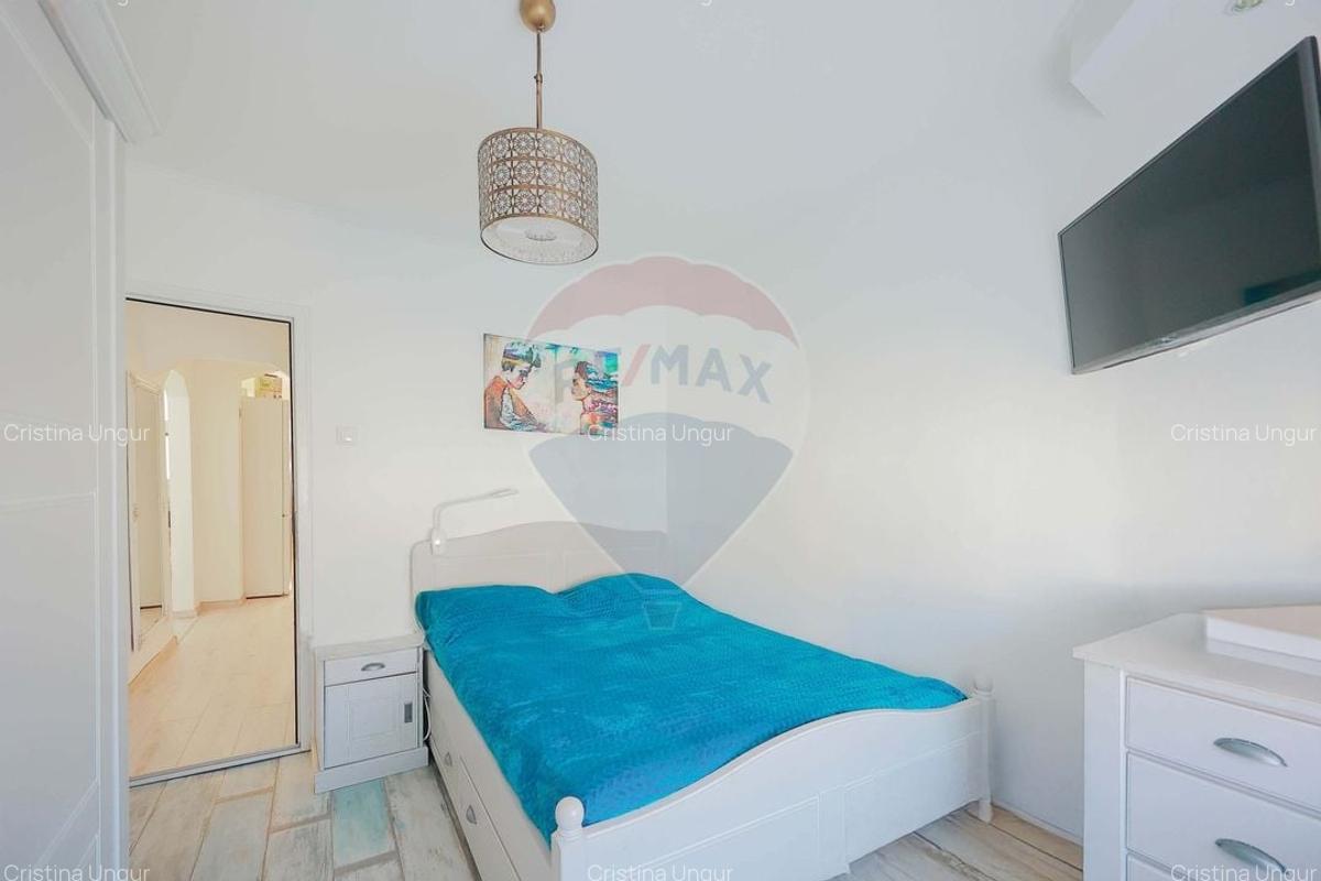 Apartament cu 3 camere + garsoniera de vanzare in zona Decebal - 6