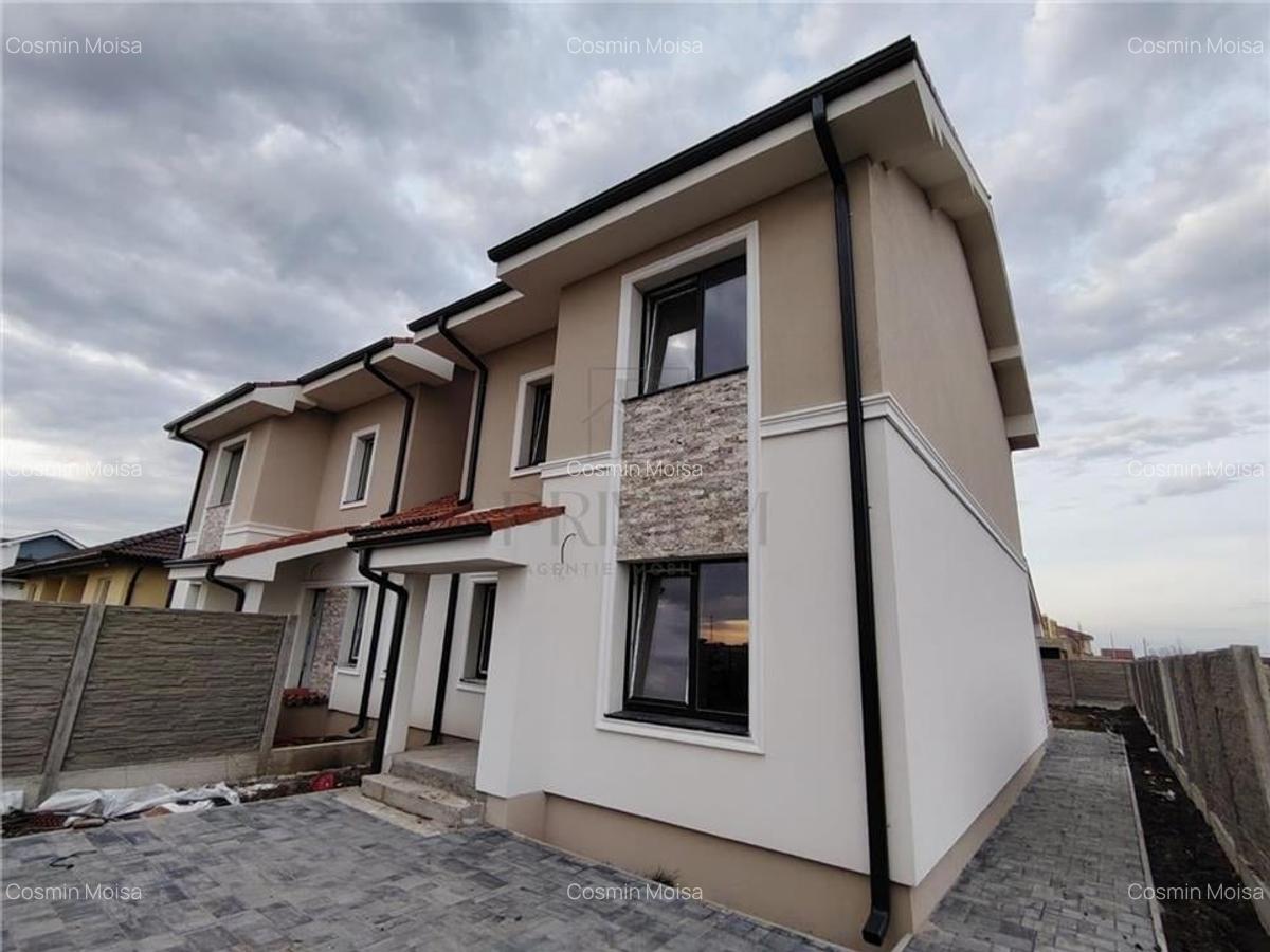 Duplex separat prin camera tehnica - zona linistita - suprafete generoase. - 1