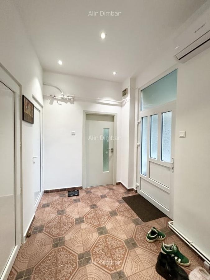 Apartament 3 camere, semi-decomandat, 91mp utili, 2 bai, Parter - Central - 11