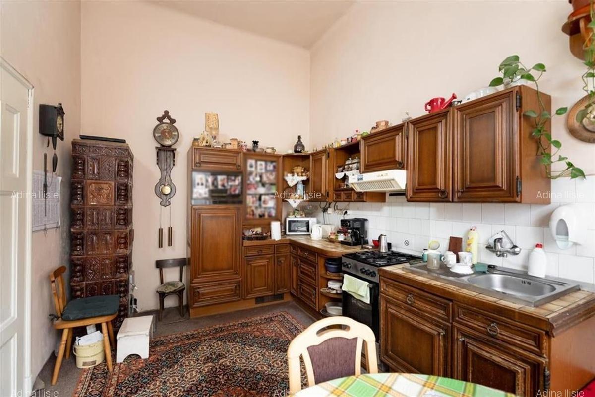 Apartament cu 4 camere semidecomandat în Central - 16
