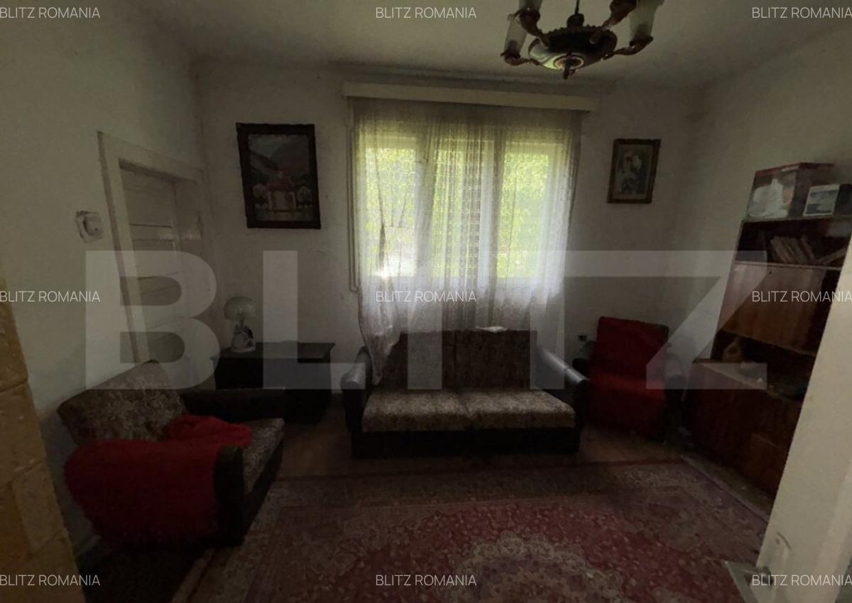 Casa de vanzare 3 camere - 2