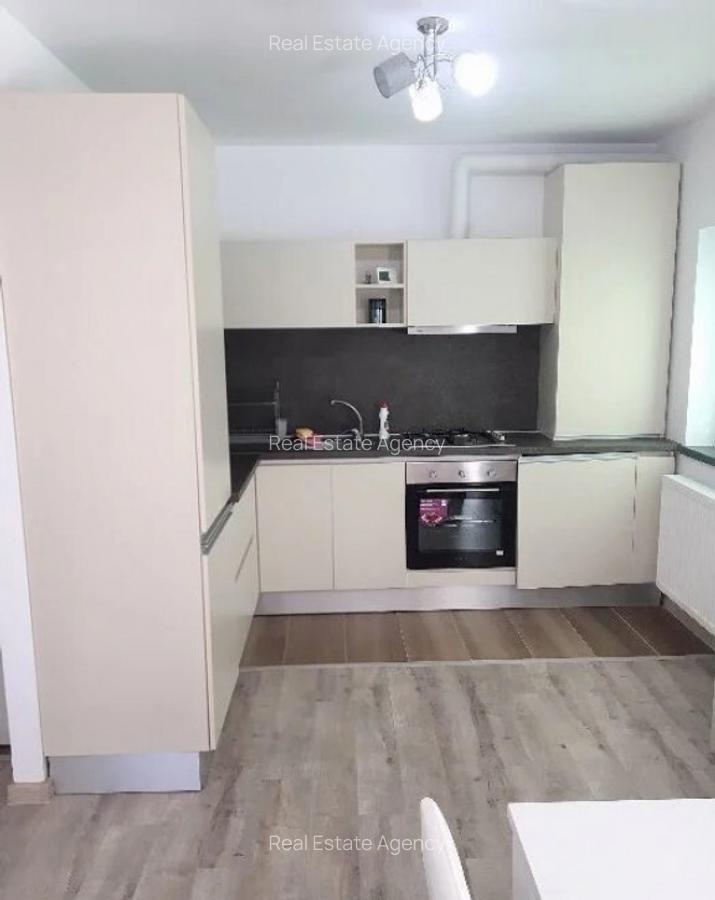 2 camere in zona Soarelui - 3