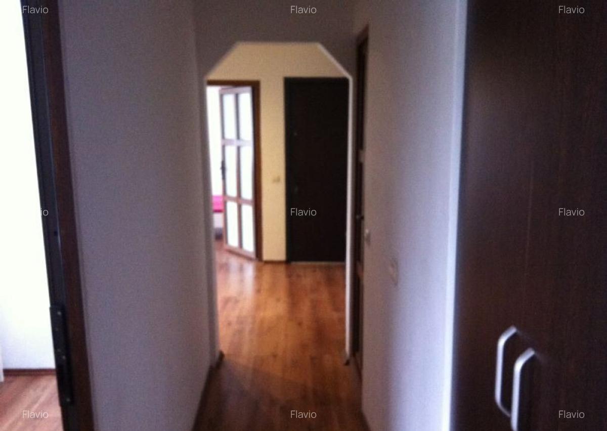 Inchiriez apartament 3 camere pentru fete studentela Dristor metrou - 4
