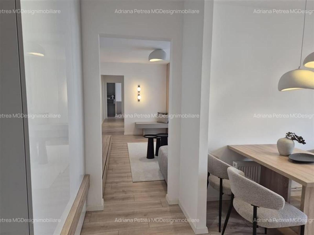 Apartament cu 3 camere semidecomandat, mobilat în Circumvalațiunii - 1