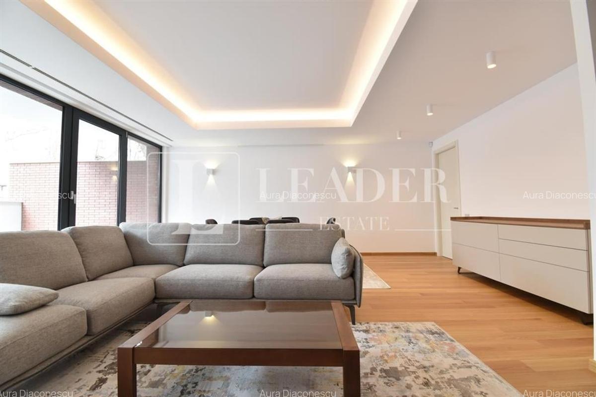 Apartament cu 3 camere decomandat în Primăverii - 11