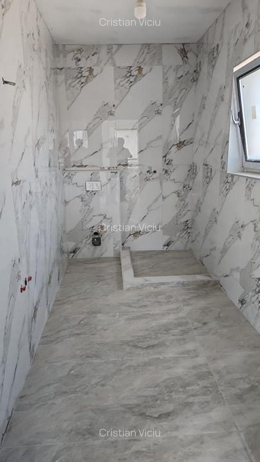 Casă individuală Domnești - curte 400 mp, 4 camere, utilități - 15
