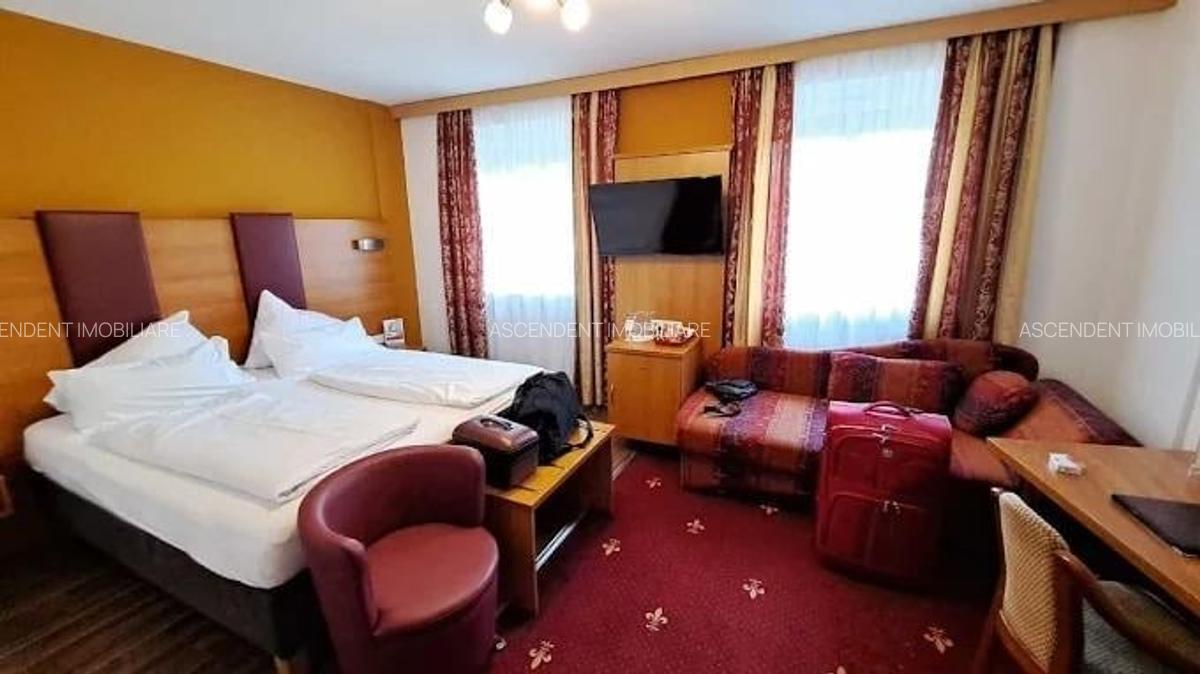 Hotel/Pensiune, 1100 mp în Central - 11