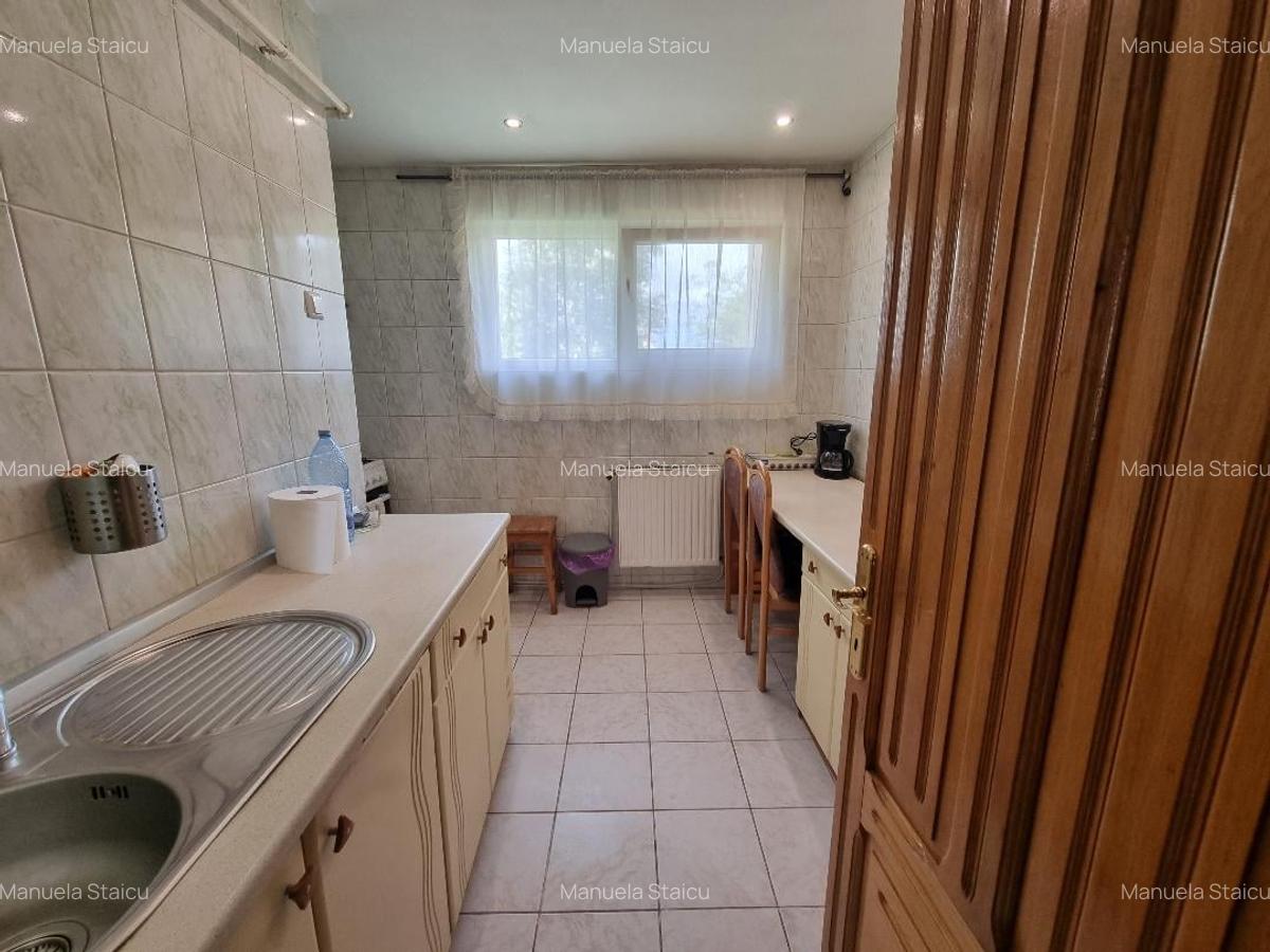 Apartament 4 camere, Târgu Jiu – strada General Christian Tell - 5