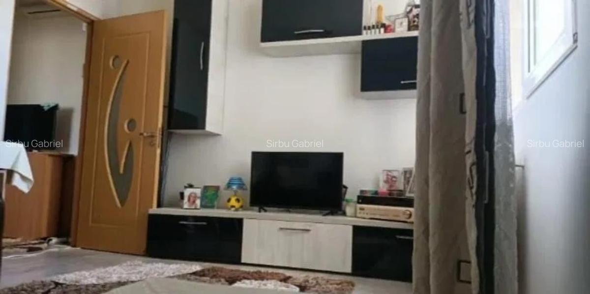 Vanzare apartament 2 camere Brancoveanu-Luica - 1
