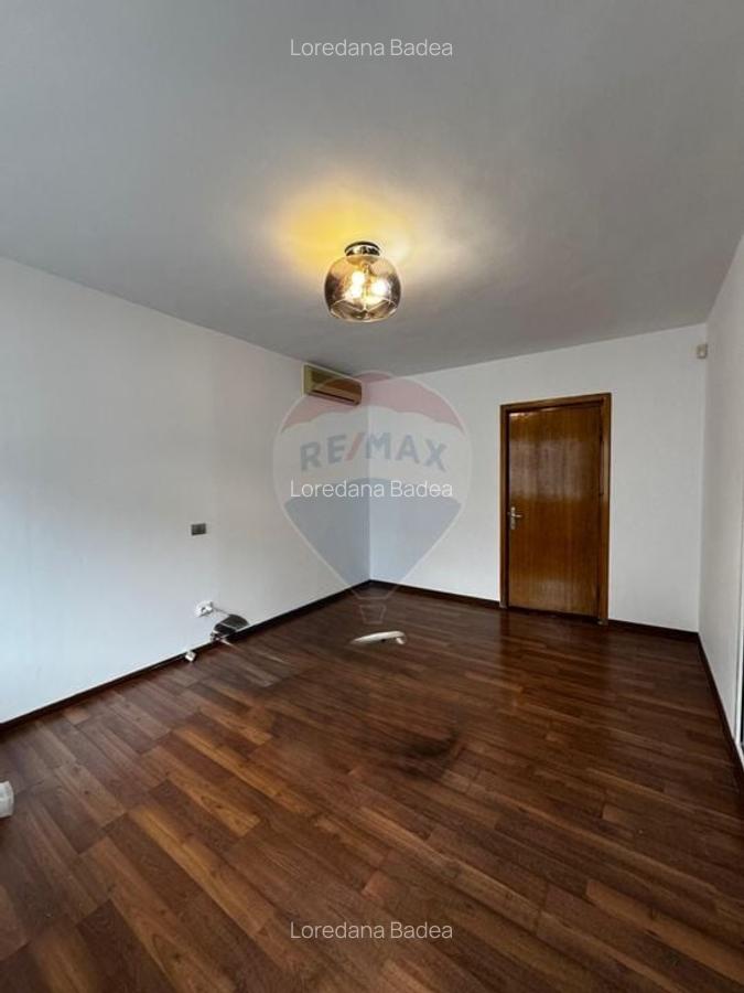 Apartament cu 4 camere/birou de inchiriat Piata Victoriei - 9