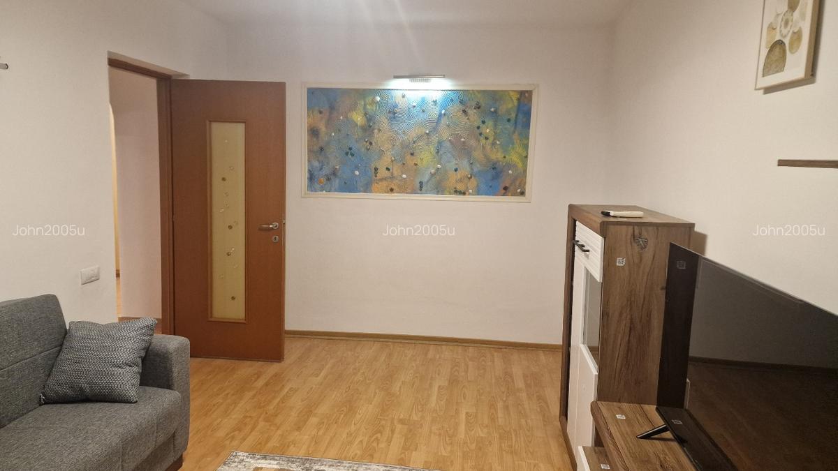 Proprietar, închiriez apartament cu 2 camere decomandat, zona Republicii - 4