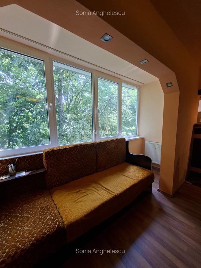 Apartament cu 3 camere semidecomandat în Circumvalațiunii - 6