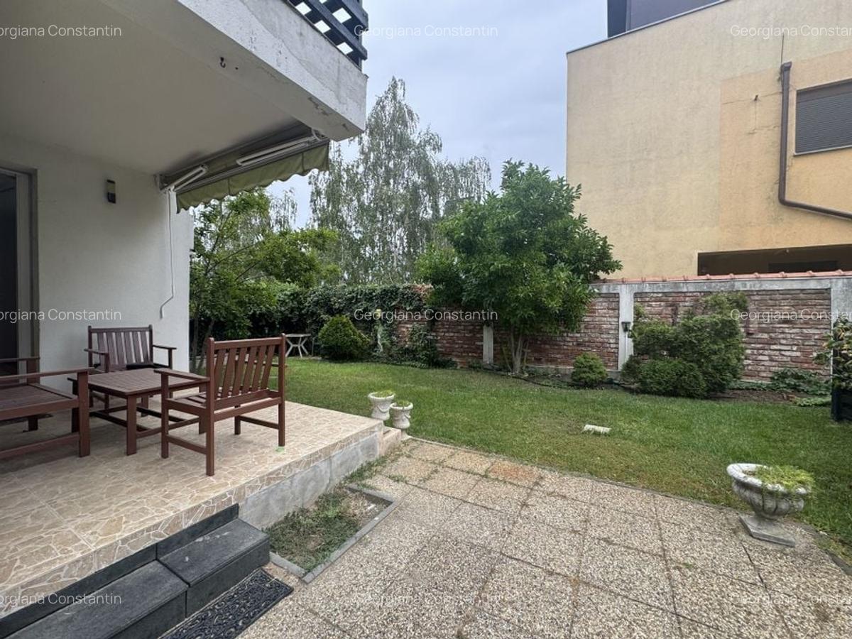 Vila renovata in complex rezidential, piscina comuna si parcare - 20