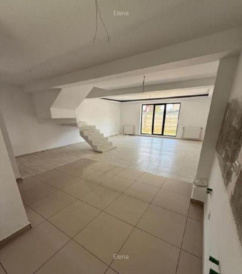 Triplex cu 4 camere|finisaje de calitate|pozitie buna - 4