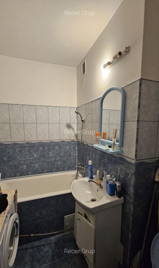 DEMOCRATIEI - gars.cf1,sd,p/4 cu balcon,G,F,T - 38900 euro - 8