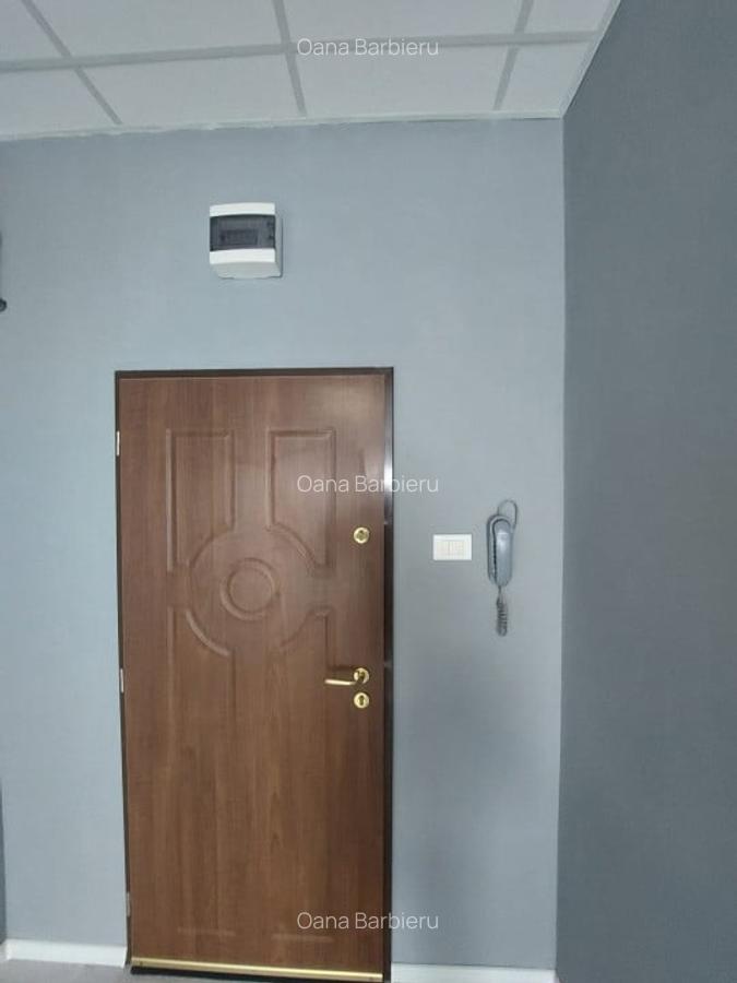 Bd. Mamaia , spatiu birouri, 47 mp. - 15