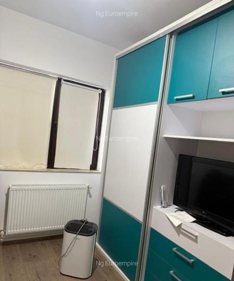 Apartament de vânzare cu 2 camere, zona KM 5-Veterani - 2