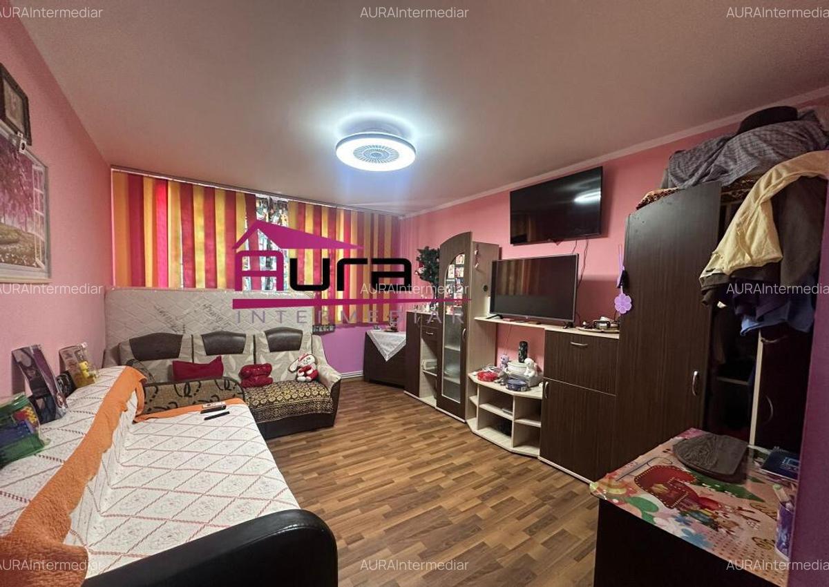 Apartament 2 camere zona Str.Isaccei - 2