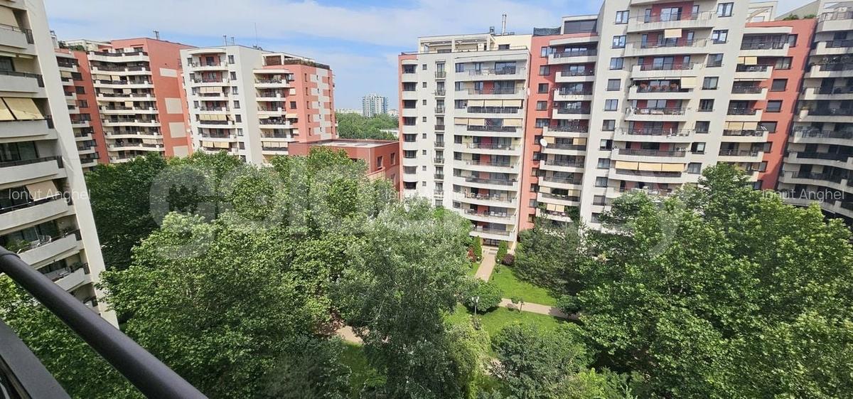 Vedere panoramica | Apartament generos cu 4 camere, 3 bai | 230mpc - 8
