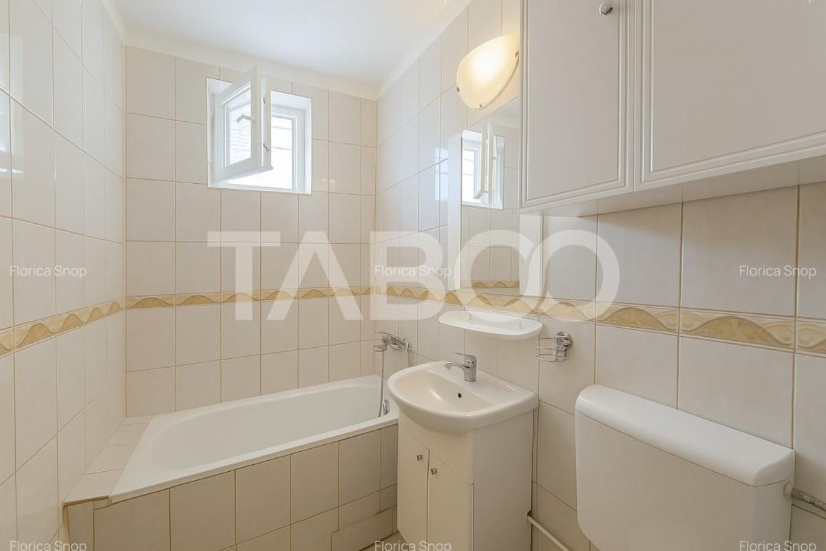 Apartament de vanzare 2 camere balcon etaj intermediar - 11