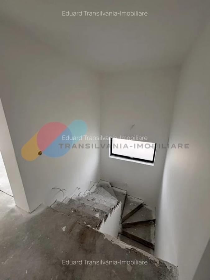 Casa individuala P+1+M cu 5 dormitoare, Curte 300 Mp - zona linistita, Chinteni - 7