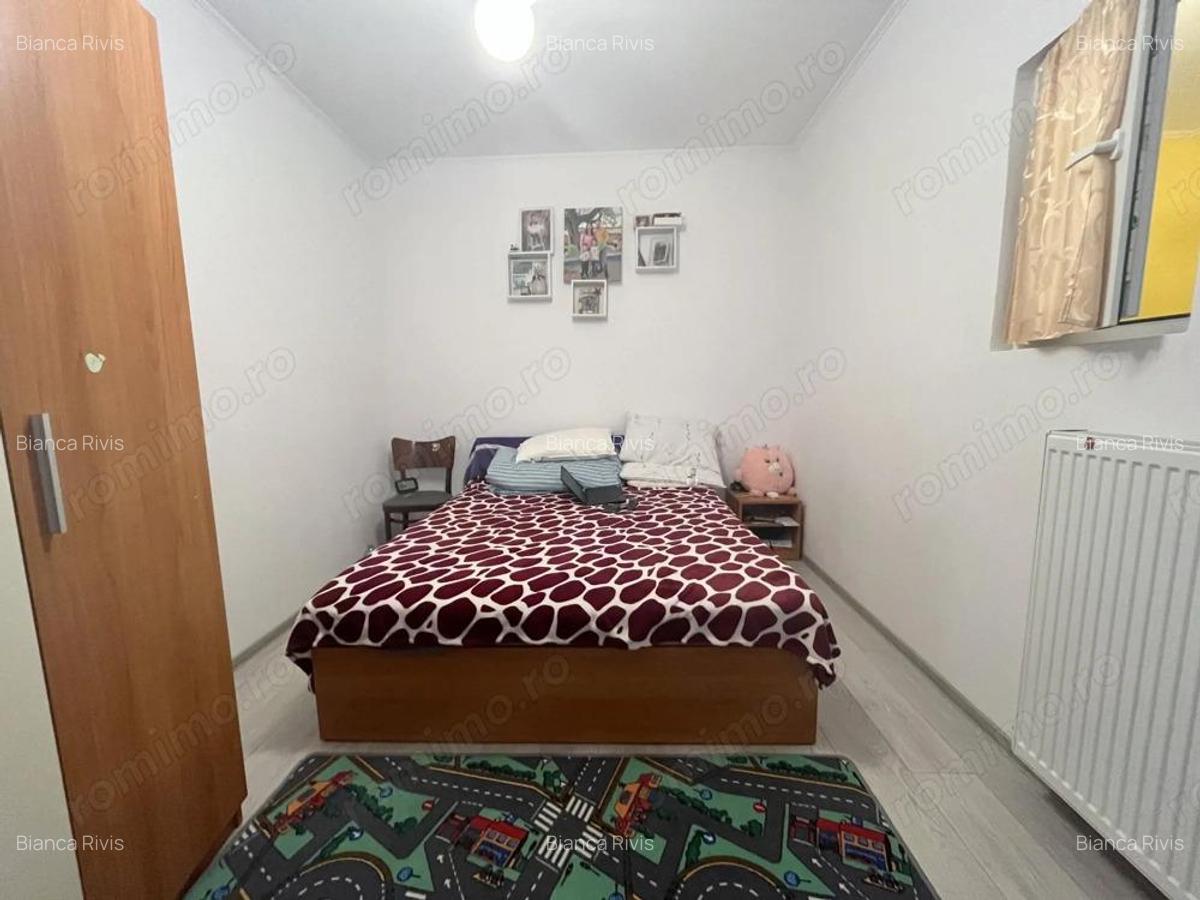 Casa cu 3 camere, curte comuna, zona Mehala - 6