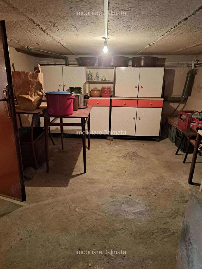 Casa cu 5 camere de vanzare , 14 MAI , 128.000 euro neg. - 12