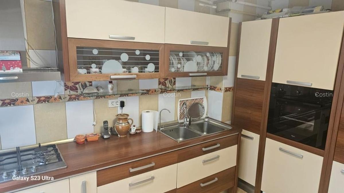 Ap. 3 cam. dec. Tineretului - 1