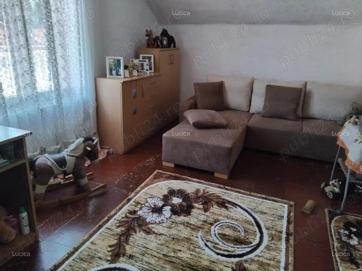 Vand Casa cu curte, 1 min de centru Anina 30000 EURO Negociabil - 10
