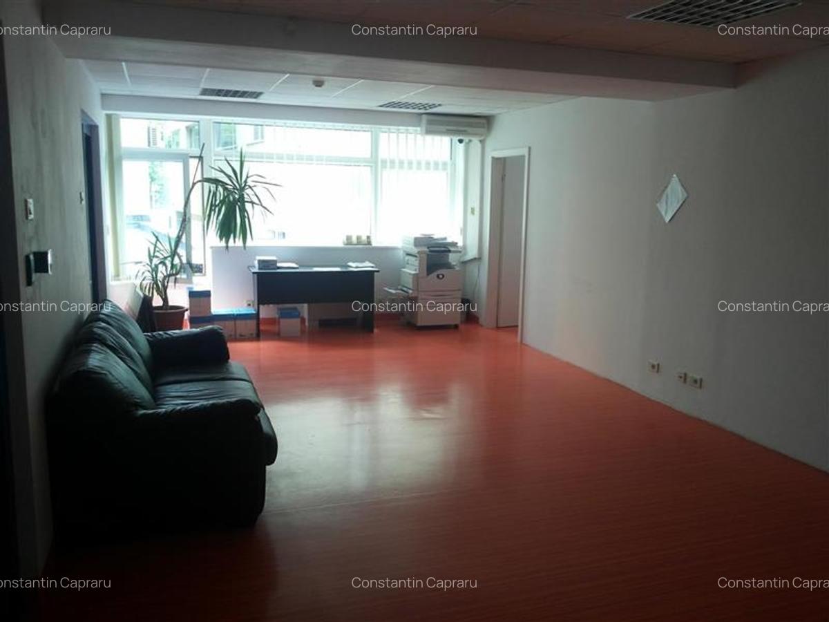 Vanzare spatii birouri - 230 mpc - pret/etaj, parcare inclusa - 8