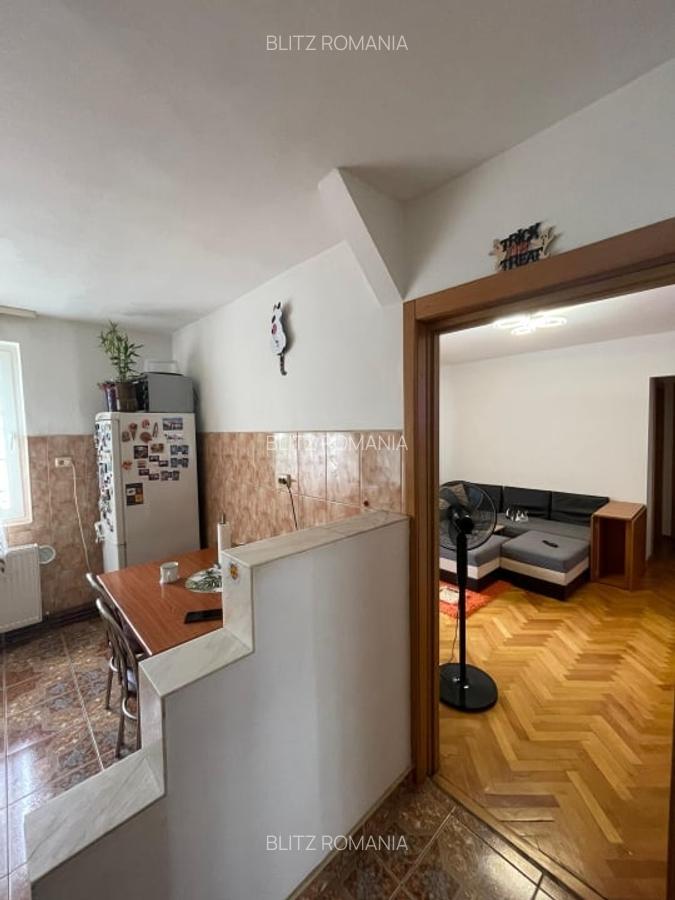 Apartament de vanzare, cu 2 camere, etajul 3, 46 mp, zona policlinica Sf. Maria - 7