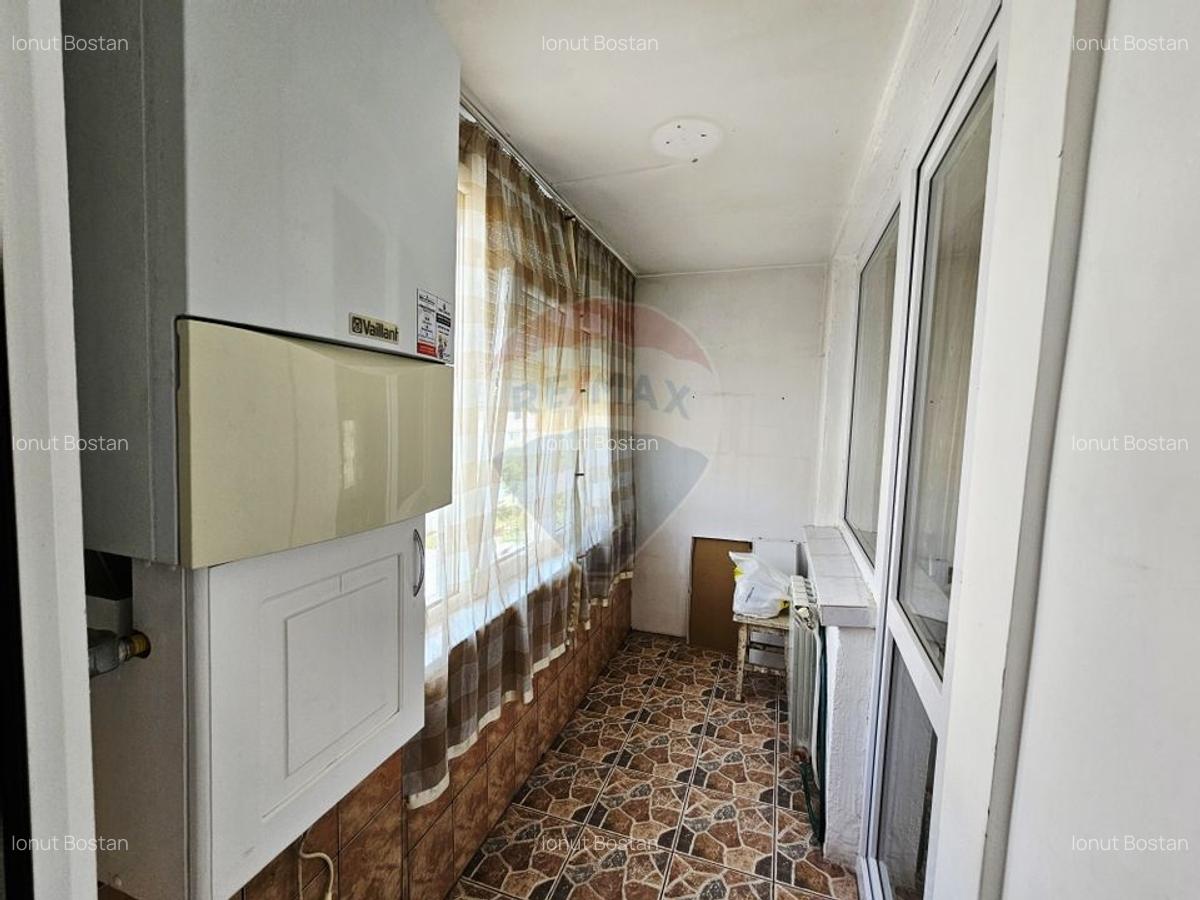 Apartament 3 camere de vanzare - Zona 1 Decembrie, Piatra Neamt - 20