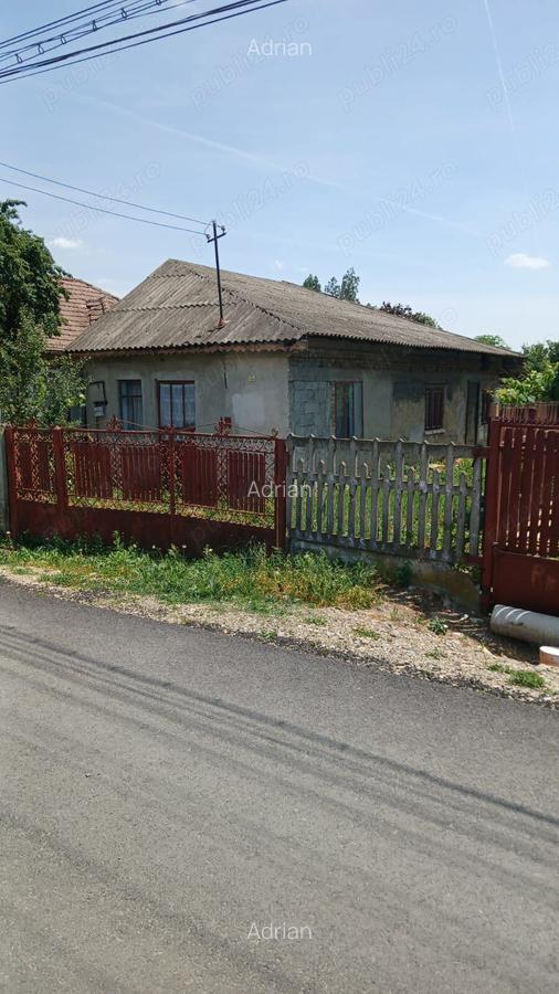 Teren intravilan de vanzare - 1