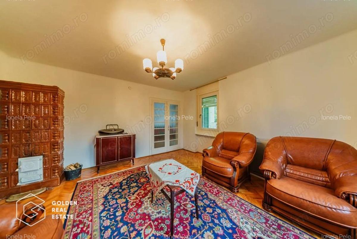 Vila superba, P+E, Cuvin, 9 camere, 200 mp si teren 1300 mp plus anexa 3 camere - 2