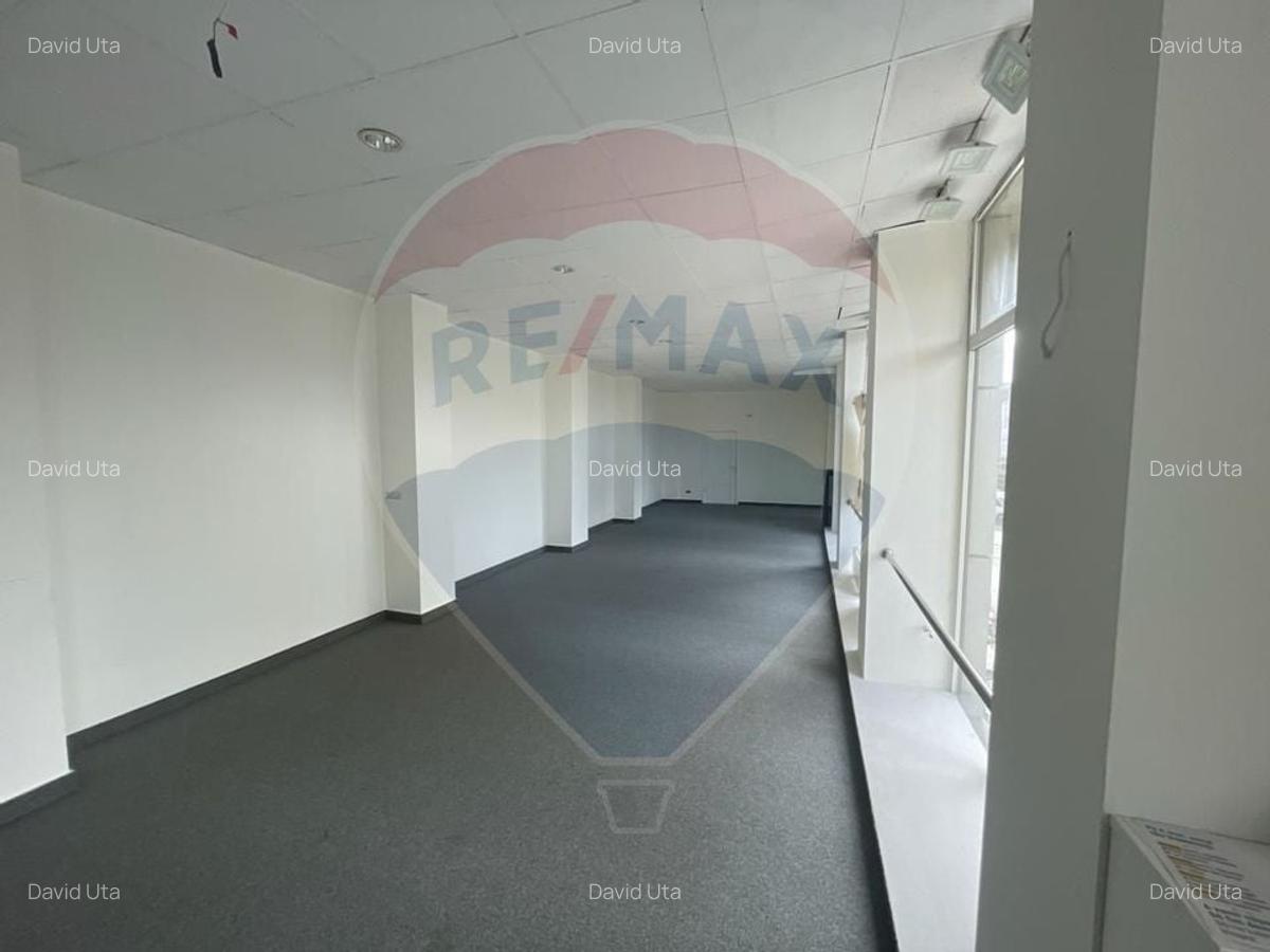 Spatiu comercial de 493mp de inchiriat in zona Central - 4