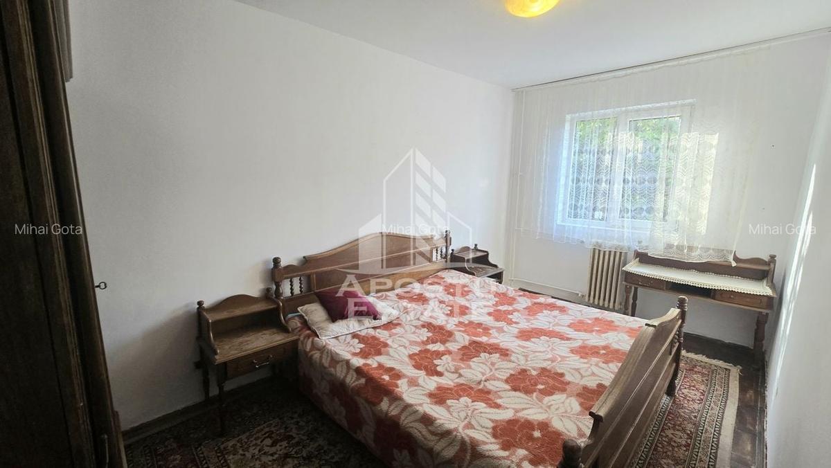 Apartament cu 4 camere semidecomandat în Dacia - 3