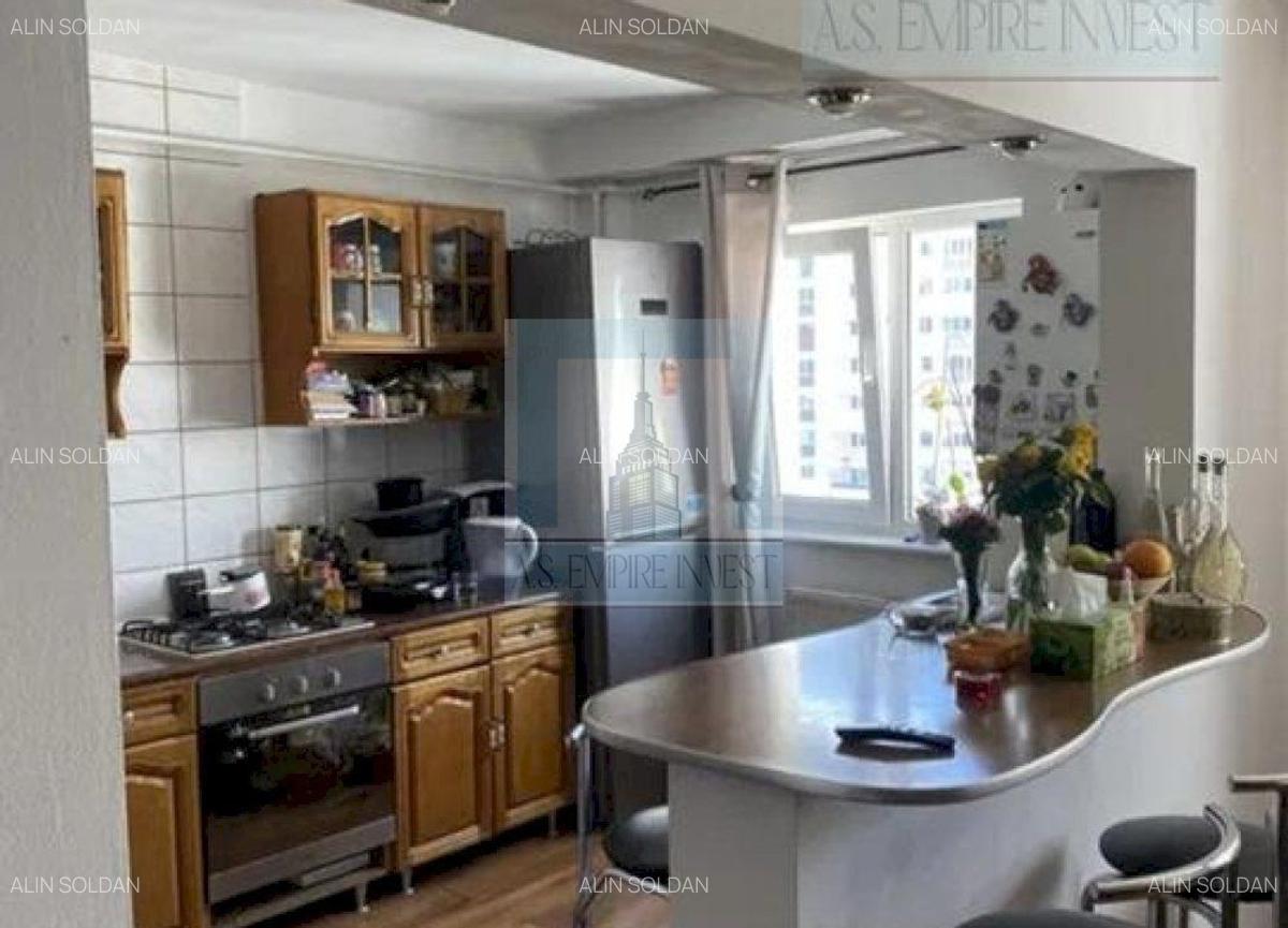 Apartament cu 3 camere decomandat în Răcădău - 2