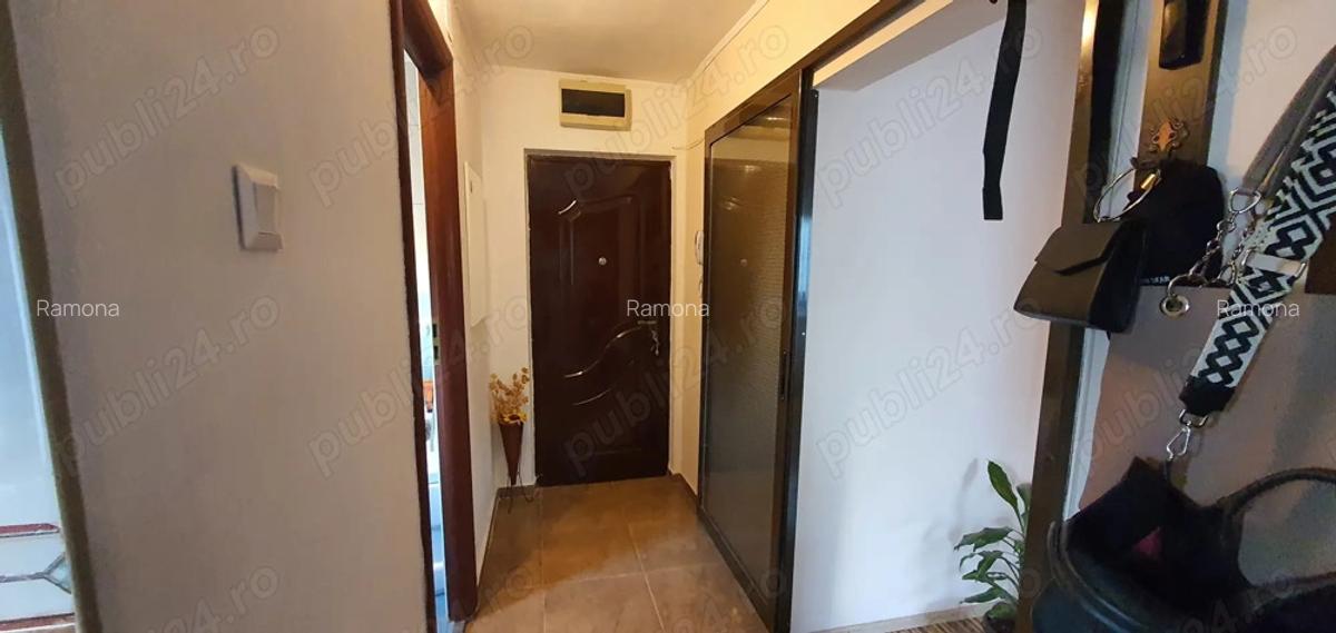 Proprietar vand 2 camere Virtutii Militari - 3