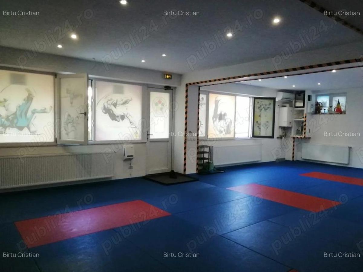 Vand spatiul comercial - 6 Vand spatiul comercial - 6