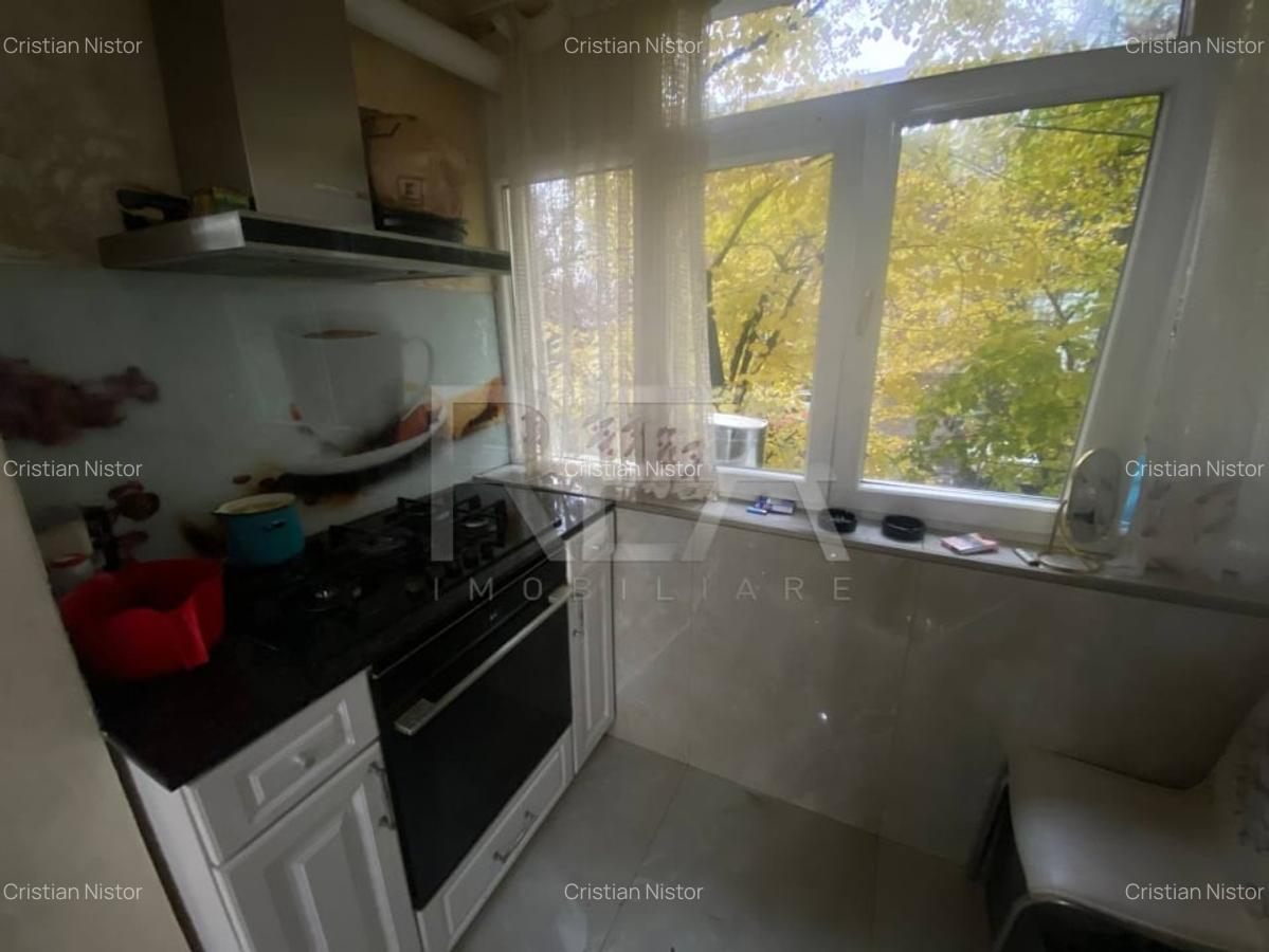 3 Camere Renovat Aproape de Piata Rahova - 8